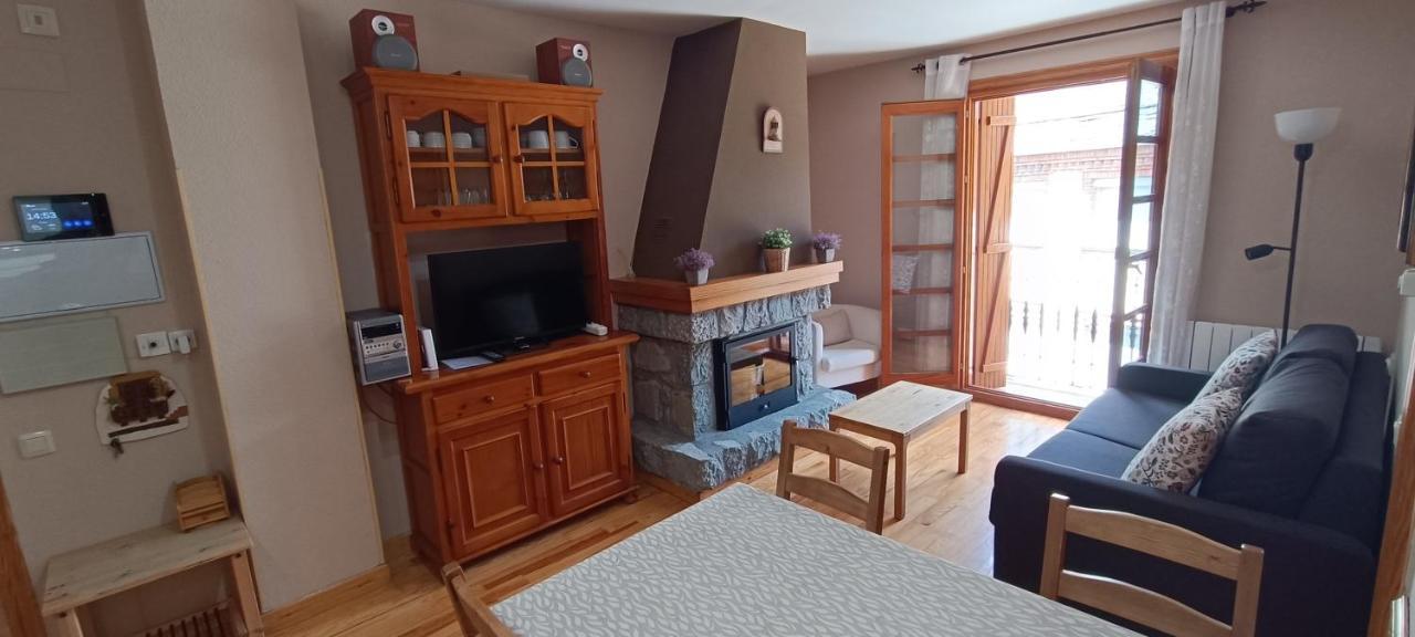 Apartamento El Refugio De Sara Benasque Extérieur photo