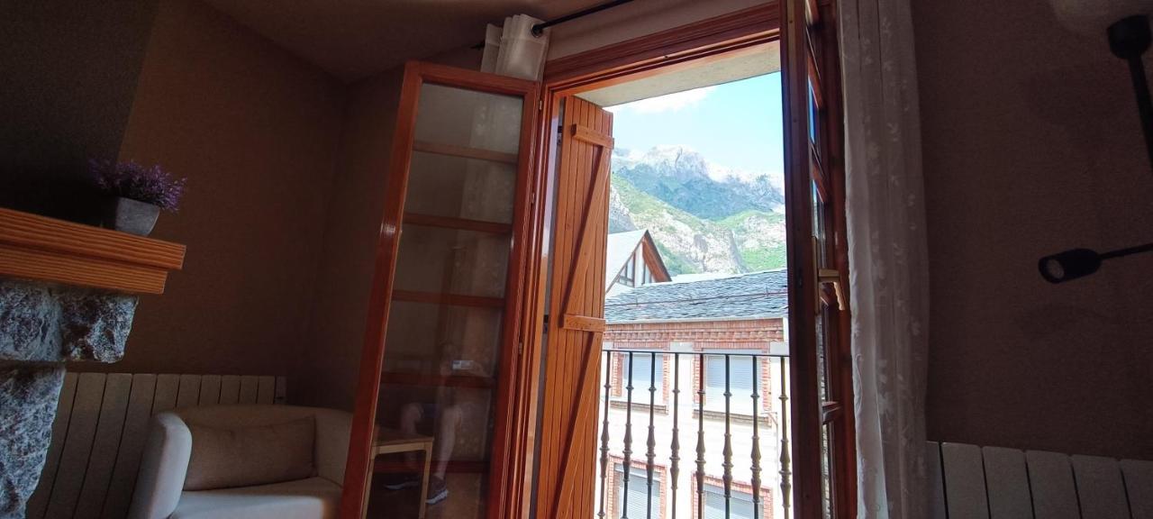 Apartamento El Refugio De Sara Benasque Extérieur photo
