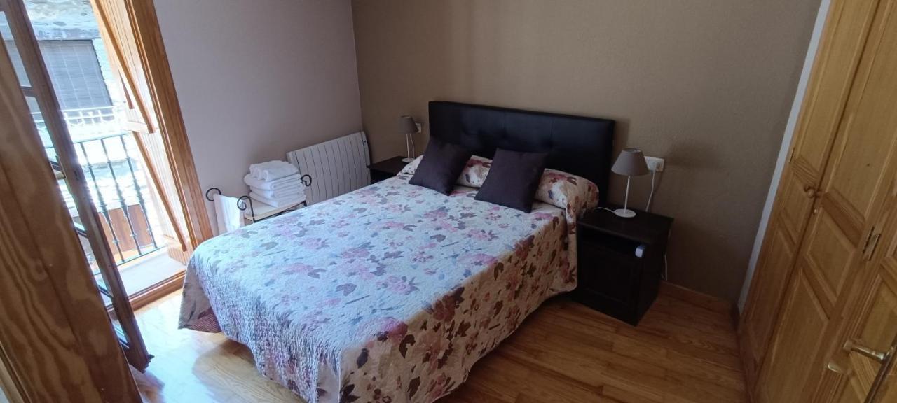Apartamento El Refugio De Sara Benasque Extérieur photo